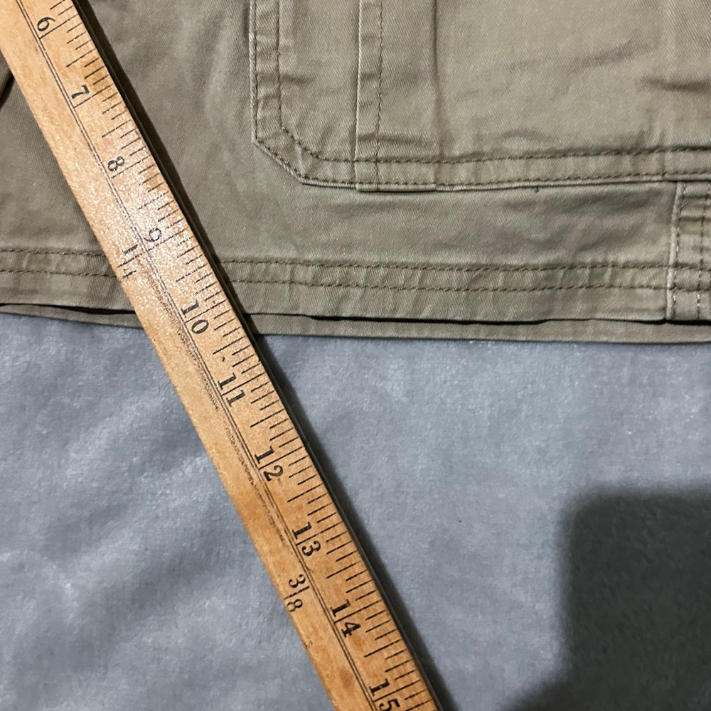 Wrangler Mens Cargo Shorts Bundle 2 Pair Khaki Tan and Camo Size 36 Utility - Picture 4 of 10